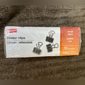 Staple Black Binder 12 pack  144 Clips total